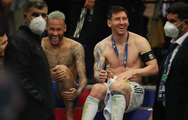 西甲前瞻：安东尼、伊斯科均缺席，贝蒂斯客战塞维利亚迎德比（西甲德比前瞻：伊斯科、安东尼双缺席，贝蒂斯客场挑战塞维利亚）