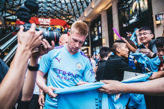 NBA球员数据统计：助攻、得分、篮板排行,（NBA球员排行榜：得分、助攻与篮板数据一览）