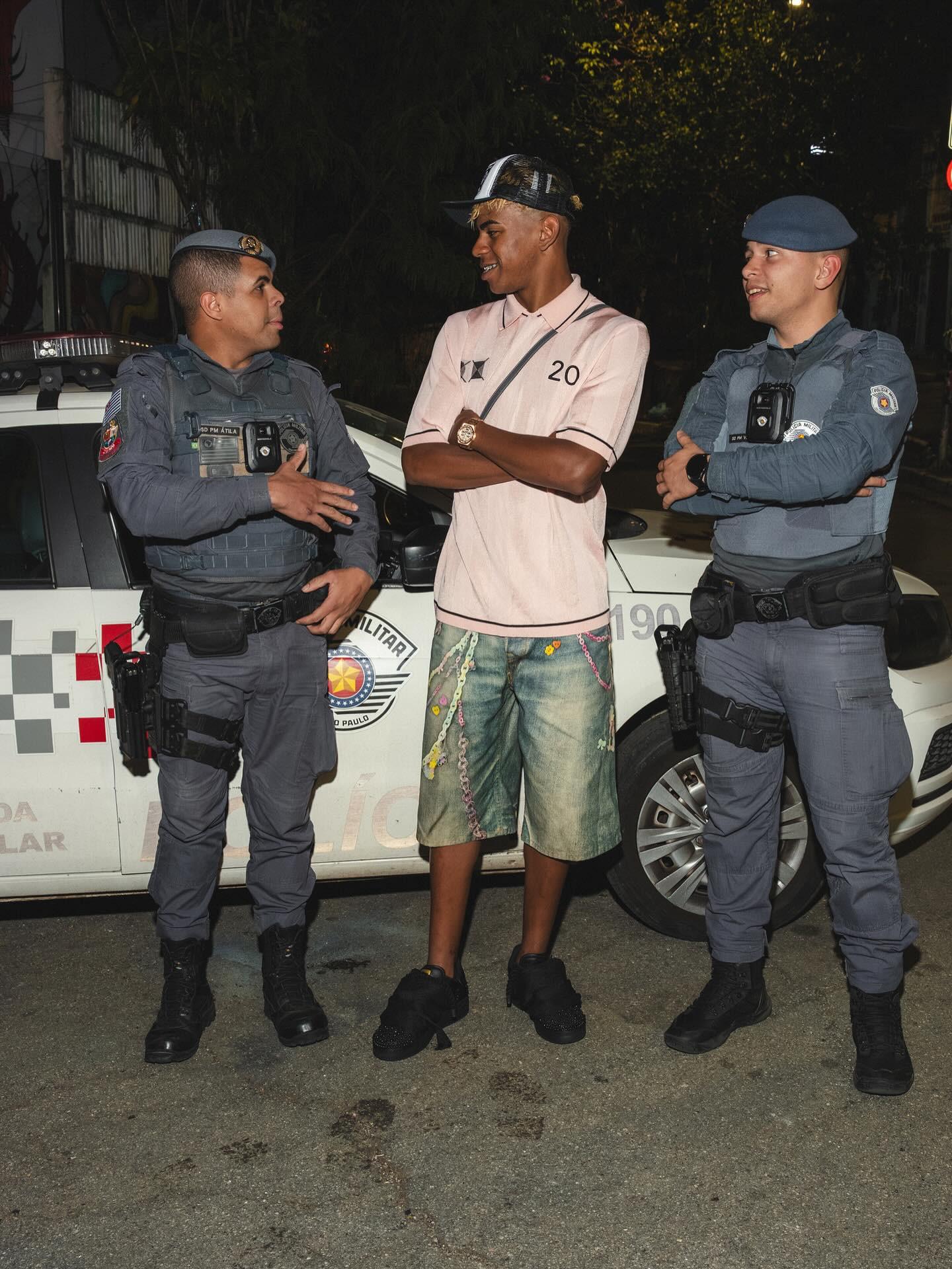 足球中超球队前锋脚踝受伤，赛季恐报销（中超队前锋脚踝重伤，本赛季恐提前报销）