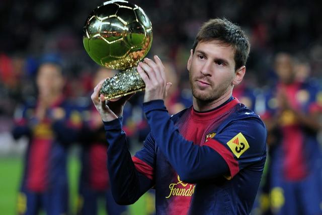 西班牙青训球队开除4名U16球员，他们曾为泄愤持刀威胁对手（因泄愤持刀恐吓对手，西班牙青训队解雇4名U16球员）