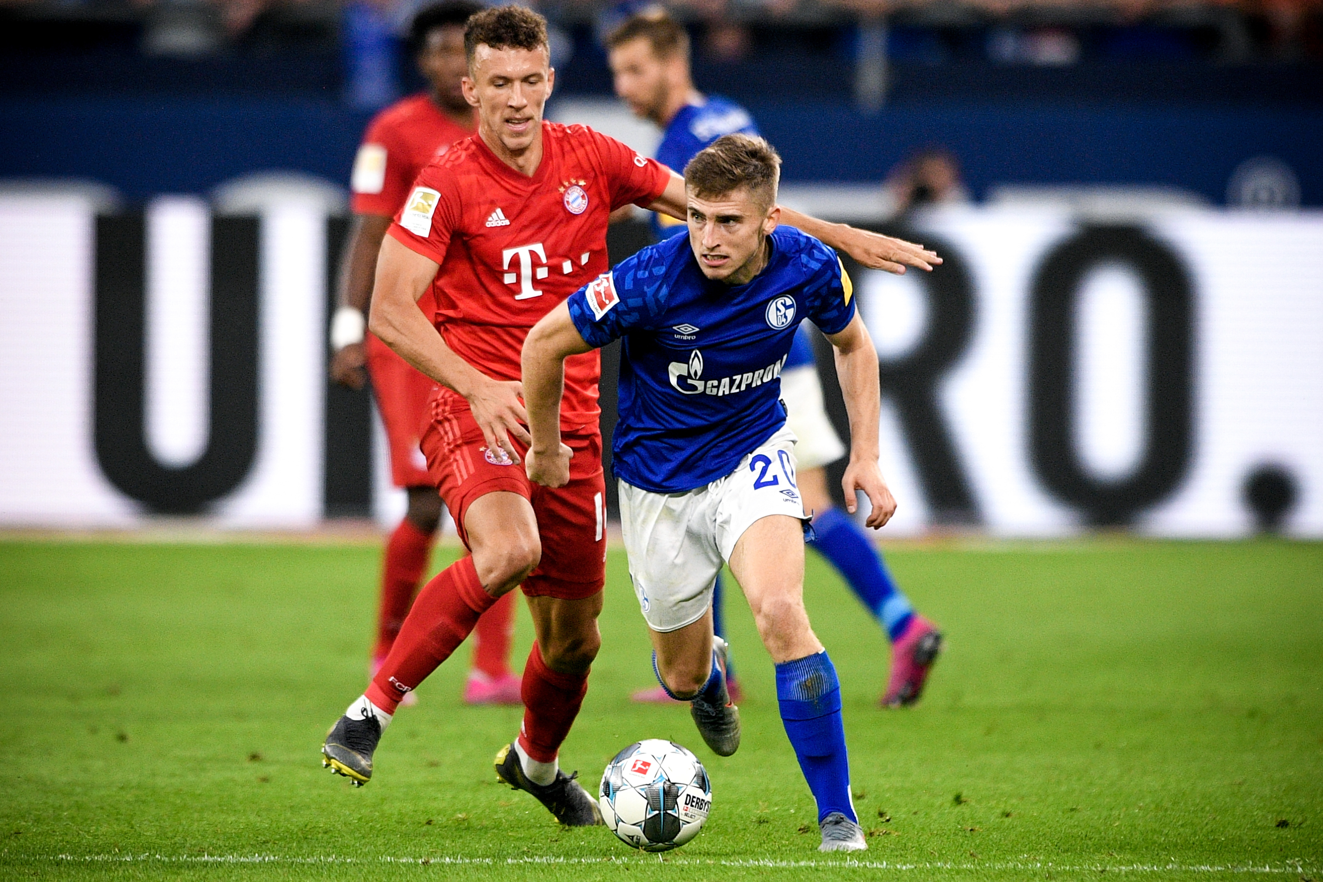 德转评年度最佳主帅：阿尔特塔、恩里克、弗里克、孔帕尼入围（德转公布年度最佳主帅候选名单：阿尔特塔、恩里克、弗里克、孔帕尼在列）