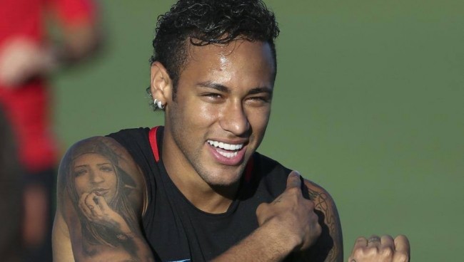 巴黎圣日耳曼内马尔助攻姆巴佩得分（内马尔助攻姆巴佩破门，巴黎圣日耳曼建功）