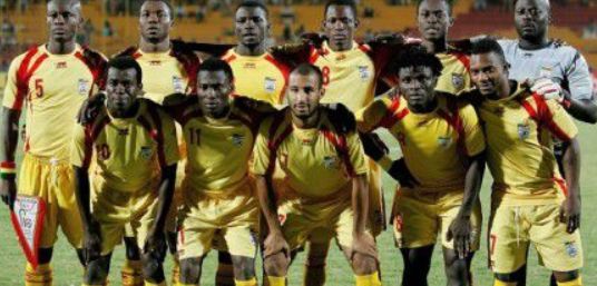 国米vs利物浦：萨拉赫缺阵，劳塔罗、阿坎吉、伊萨克首发（国米对阵利物浦：萨拉赫无缘出战，劳塔罗、阿坎吉、伊萨克领衔首发）